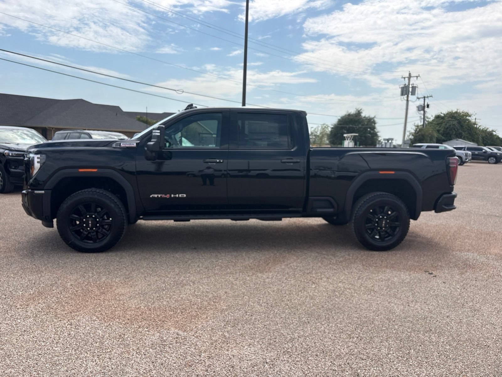 New 2026 GMC Sierra 2500 AT4 w/ AT4 Premium Plus Package AWD/4WD video 2
