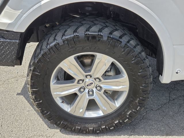 Used 2018 Ford F150 Platinum w/ Equipment Group 701A Luxury image 16