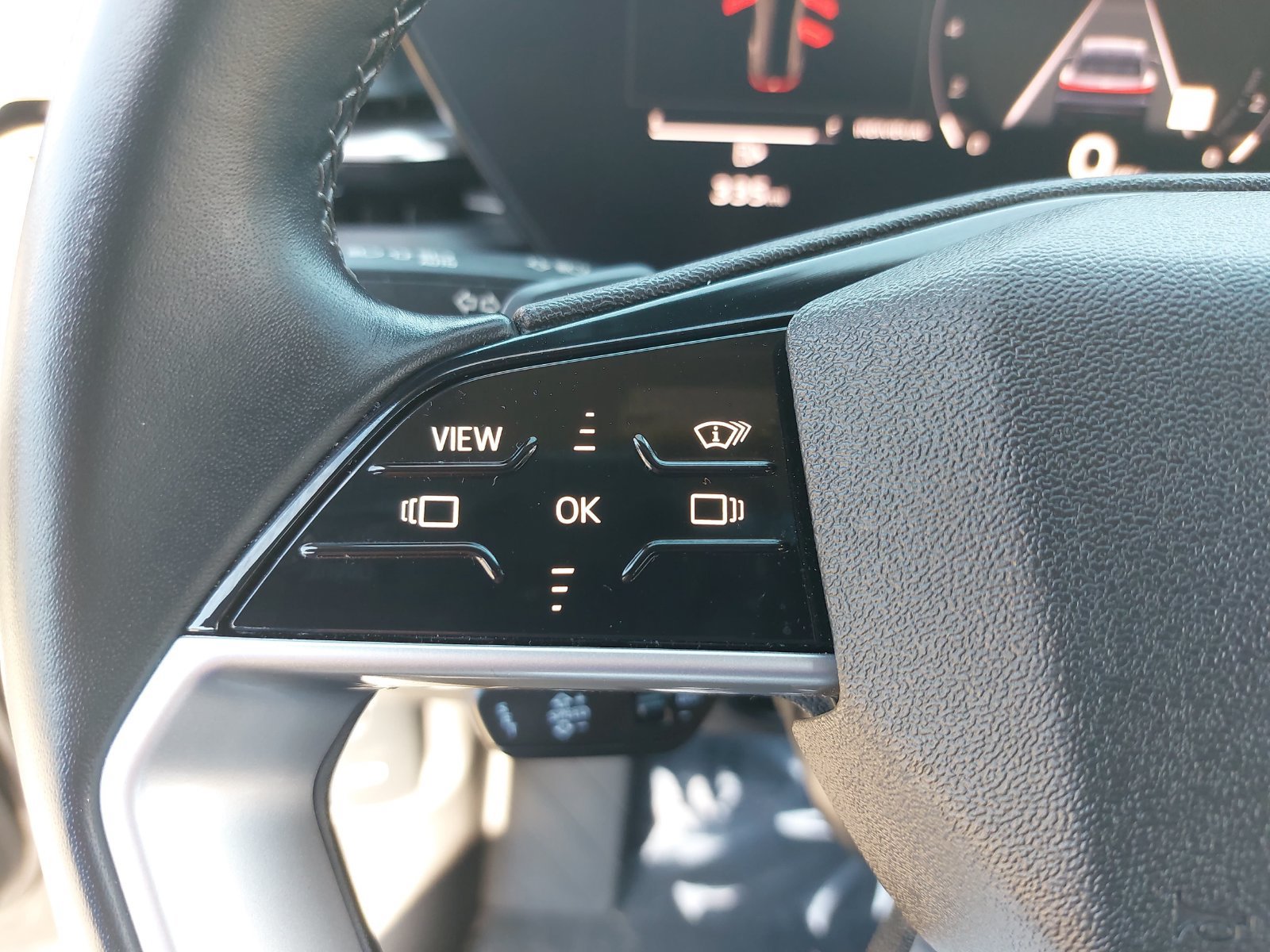 Used 2025 Audi Q5 Premium Plus w/ Premium Plus AWD/4WD image 17