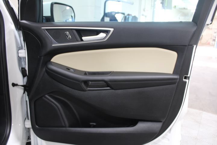 Used 2024 Ford Edge SEL w/ Cargo Accessory Package AWD/4WD image 24