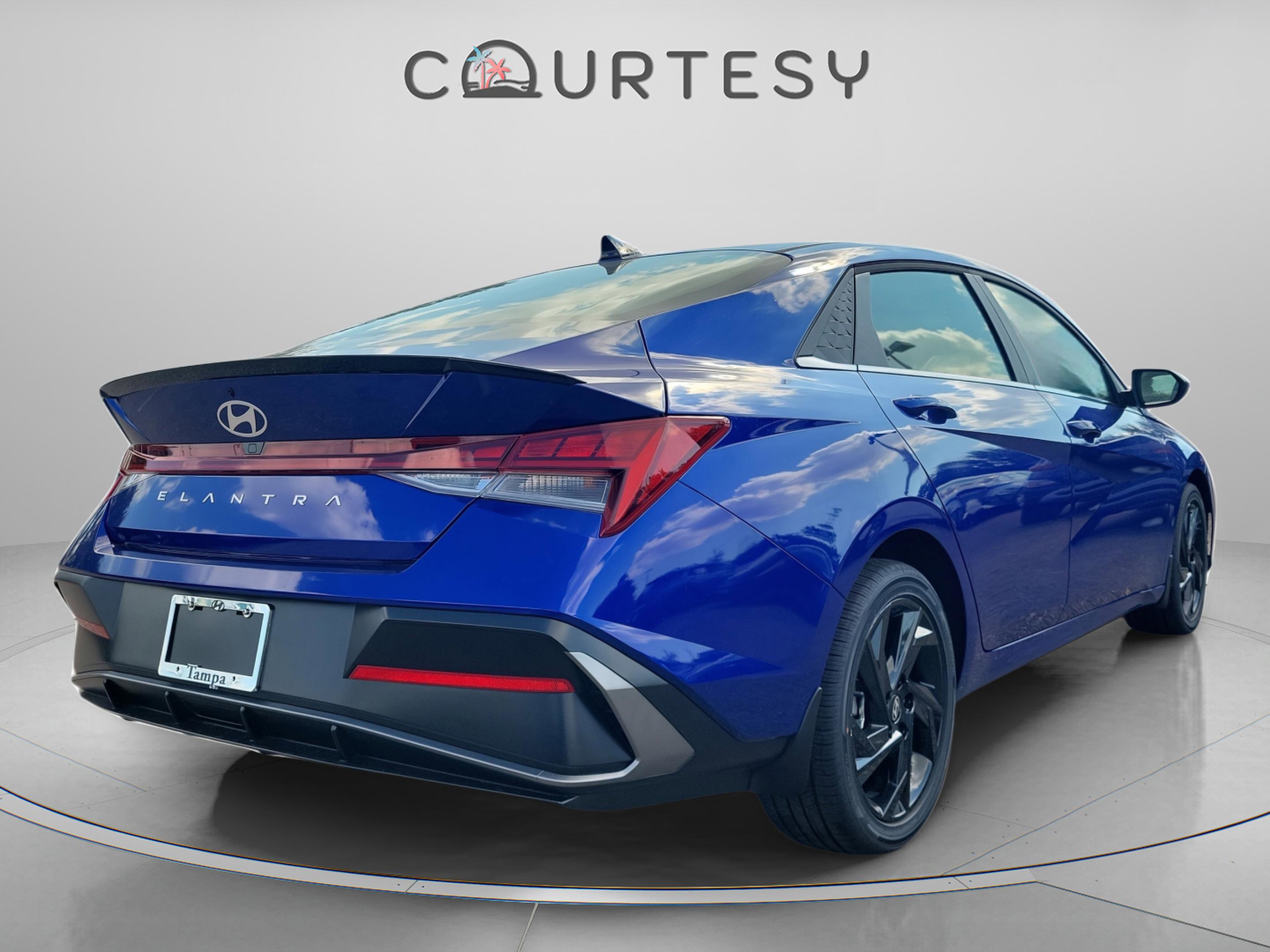 New 2026 Hyundai Elantra SEL Sport image 3