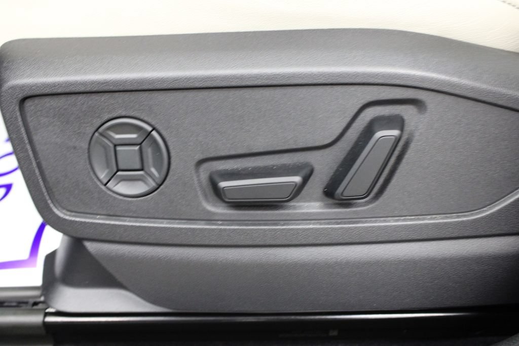Used 2025 Audi Q5 Premium Plus AWD/4WD image 20