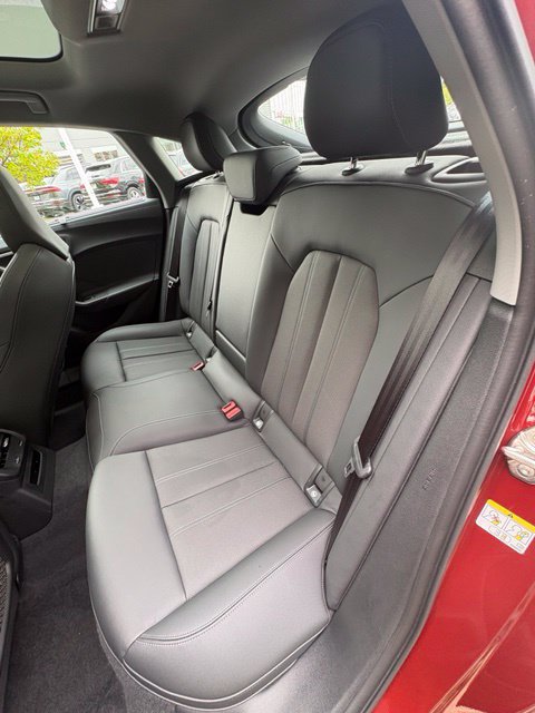 Used 2015 Toyota Sienna XLE Premium FWD image 12