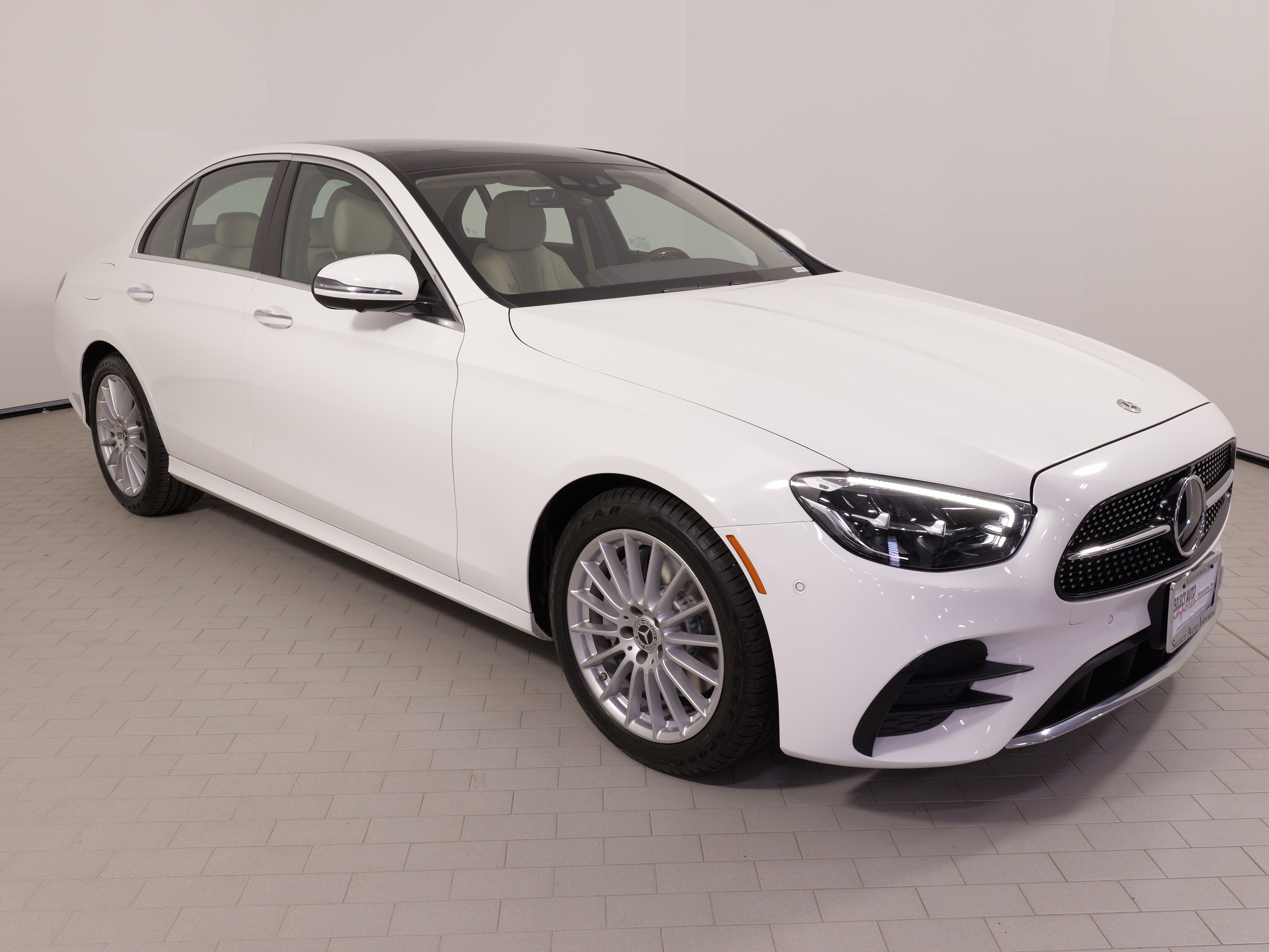 Used 2021 Mercedes-Benz E 350 4MATIC Sedan w/ Premium Package image 7