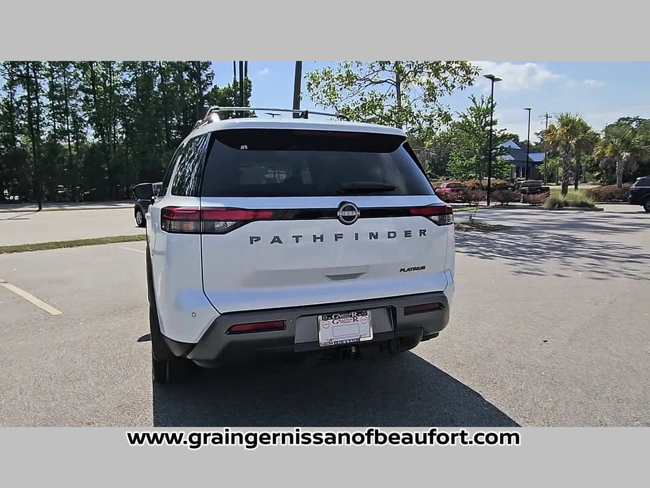 New 2026 Nissan Pathfinder Platinum FWD image 29