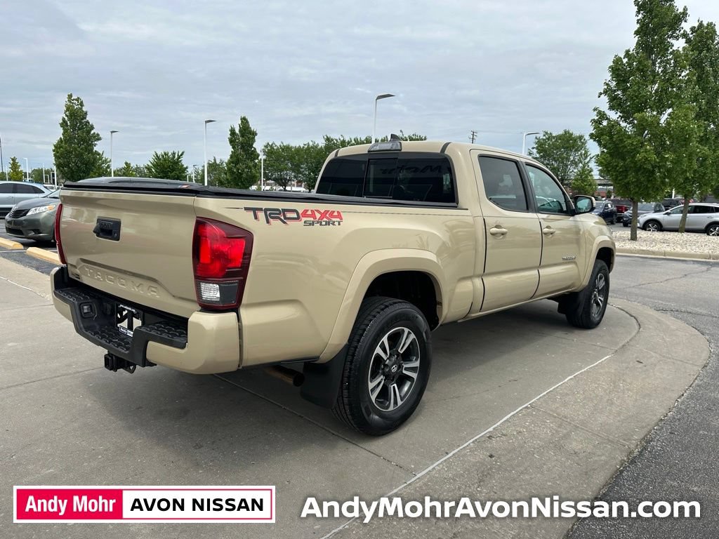 Used 2018 Toyota Tacoma TRD Sport AWD/4WD image 7