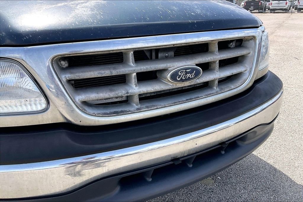 Used 2000 Ford F150 XL RWD image 25