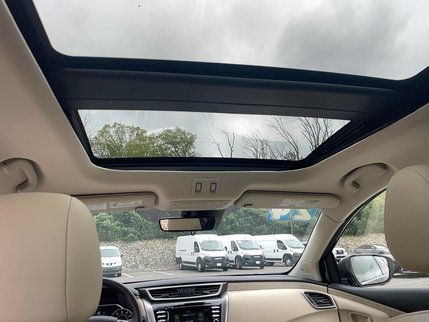 Used 2024 Nissan Murano SL AWD/4WD image 8