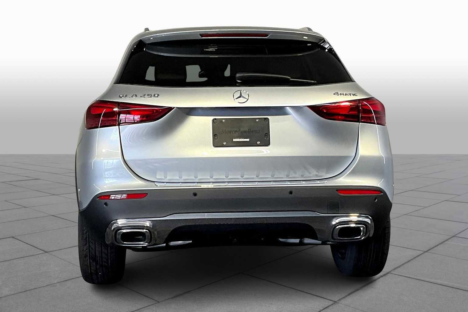 New 2026 Mercedes-Benz GLA 250 4MATIC image 4