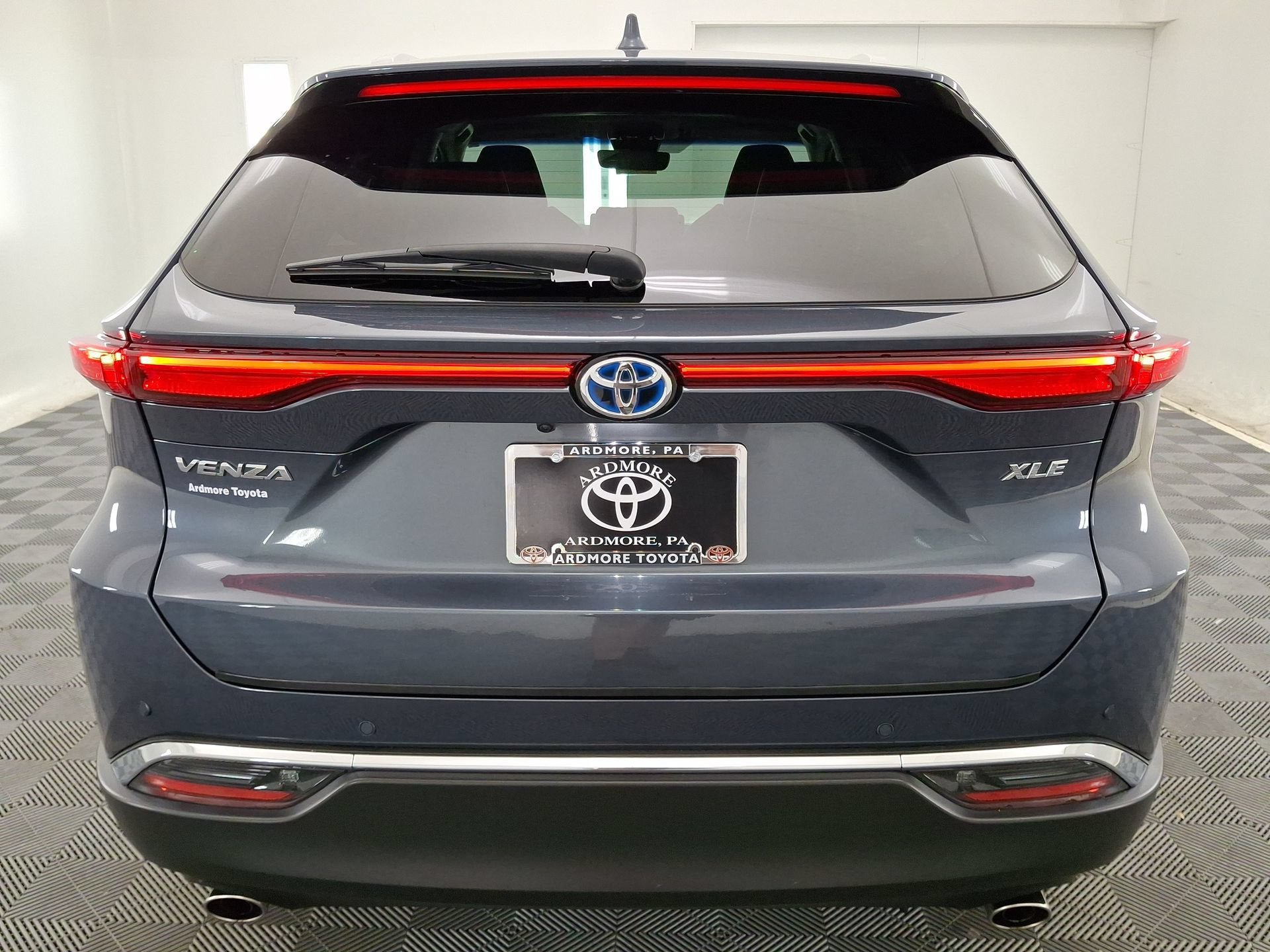Certified 2023 Toyota Venza XLE AWD/4WD image 23