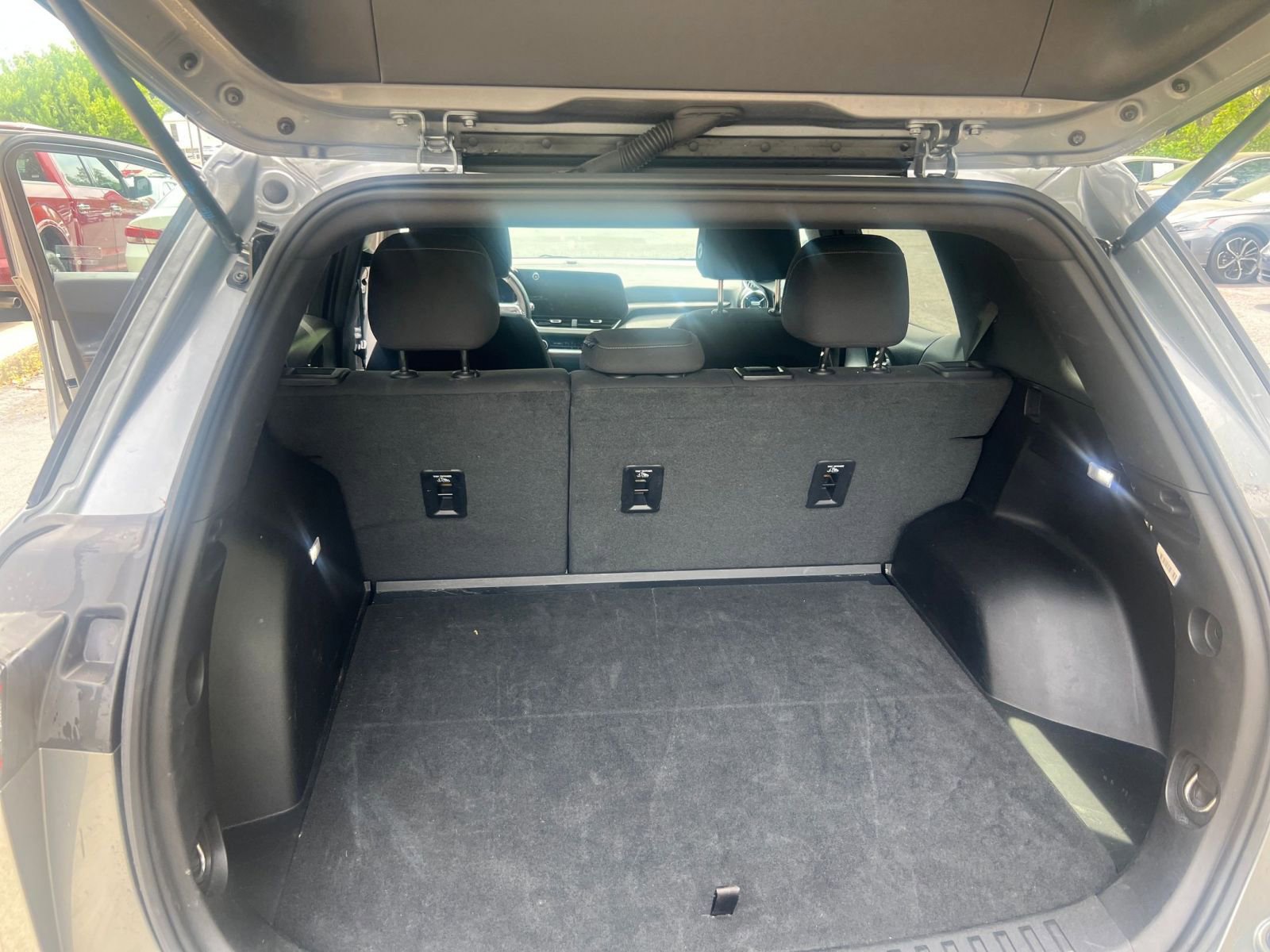 Used 2025 Chevrolet Equinox LT image 27