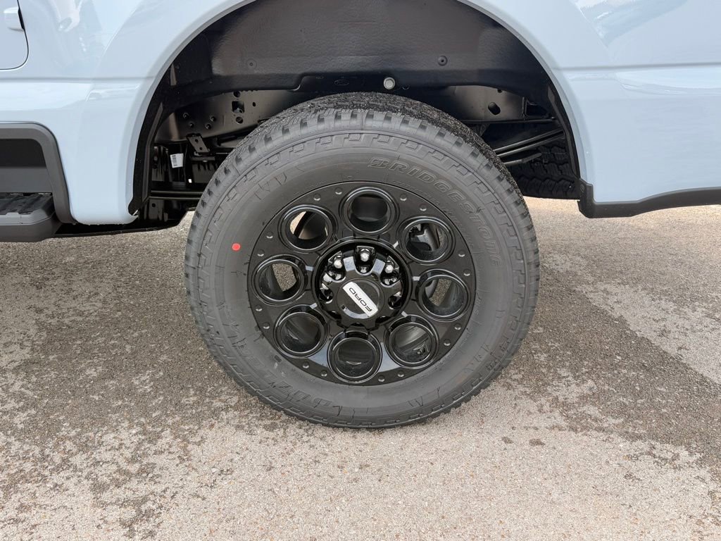 New 2026 Ford F250 Lariat w/ Black Appearance Package image 43