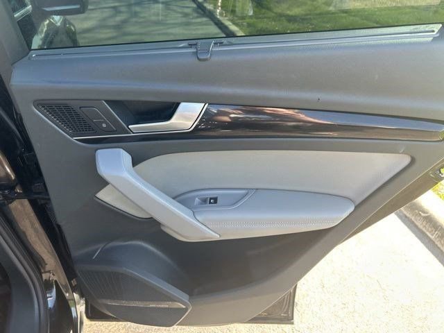 Used 2020 Audi Q5 2.0T Premium Plus w/ Premium Plus Package image 36