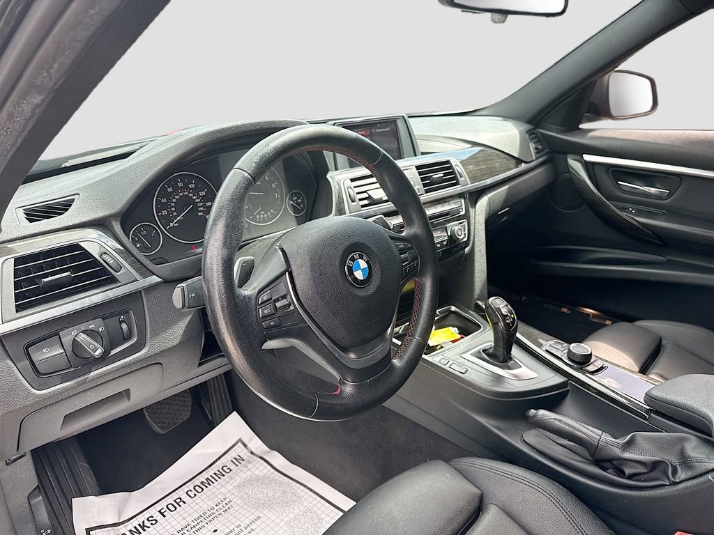 Used 2018 BMW 330i Sedan RWD image 10
