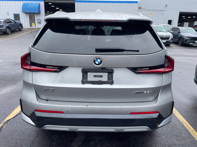 Used 2025 BMW X1 xDrive28i AWD/4WD image 6