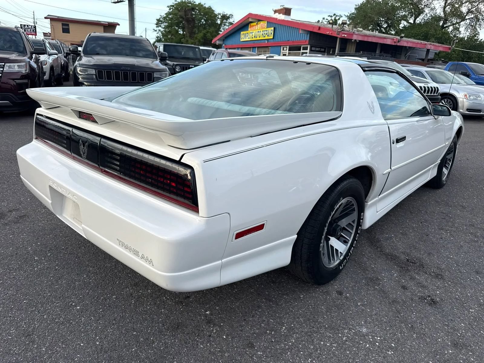 Used 1990 Pontiac Firebird Trans Am RWD image 5
