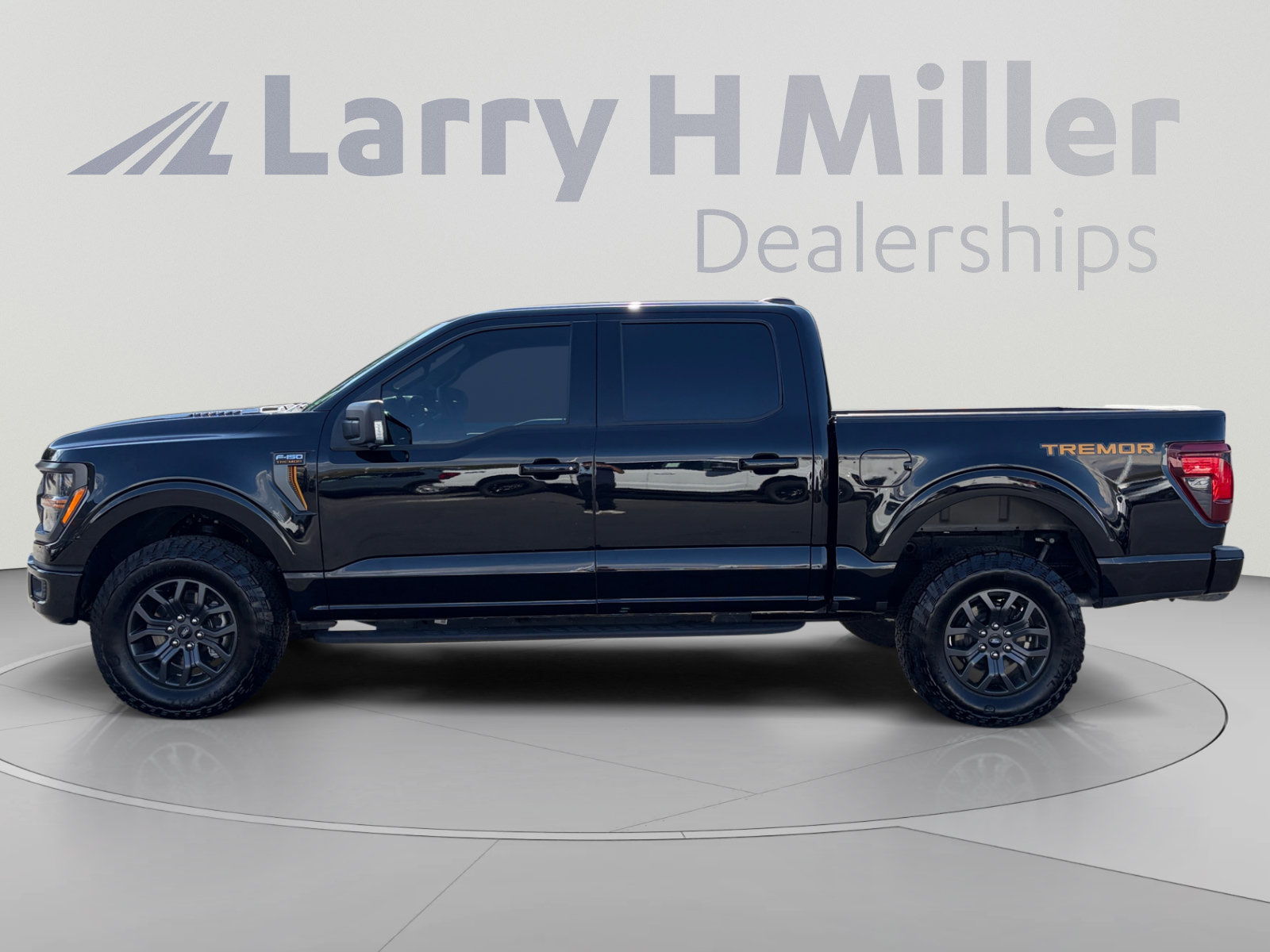 Used 2025 Ford F150 Tremor w/ Mobile Office Package AWD/4WD image 2