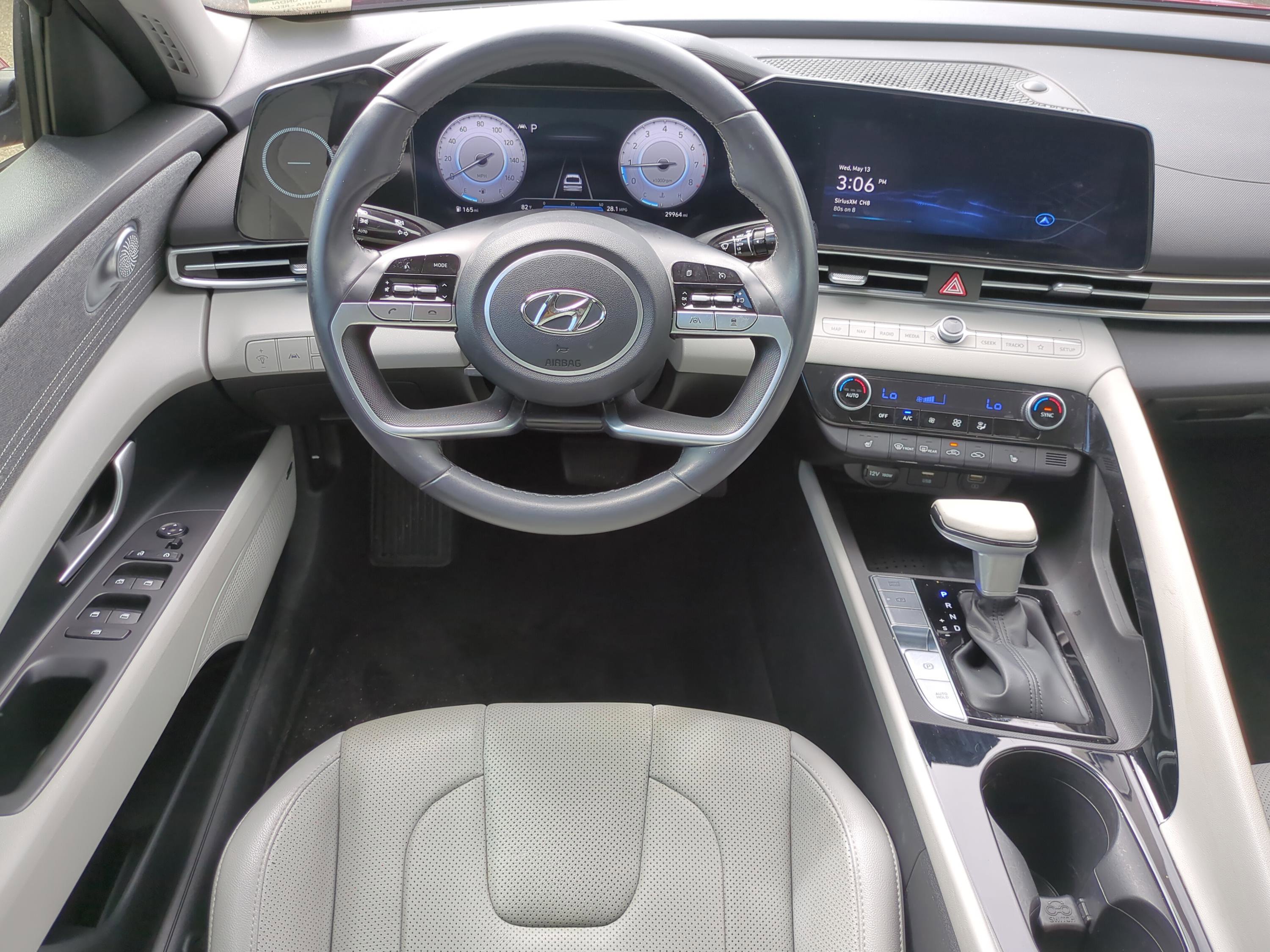 Certified 2023 Hyundai Elantra Limited FWD image 11