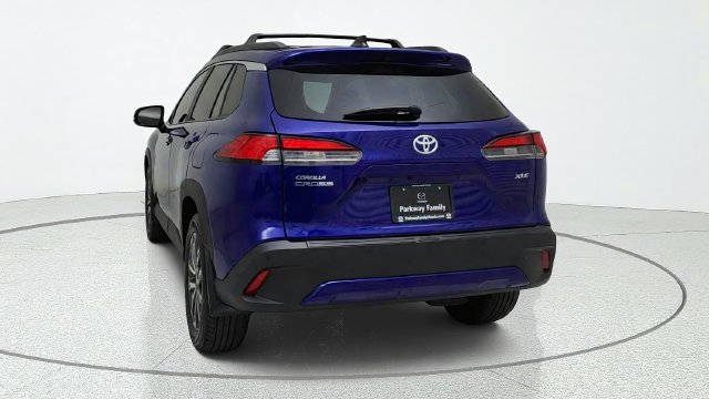 Used 2025 Toyota Corolla Cross XLE w/ Convenience Package FWD image 4