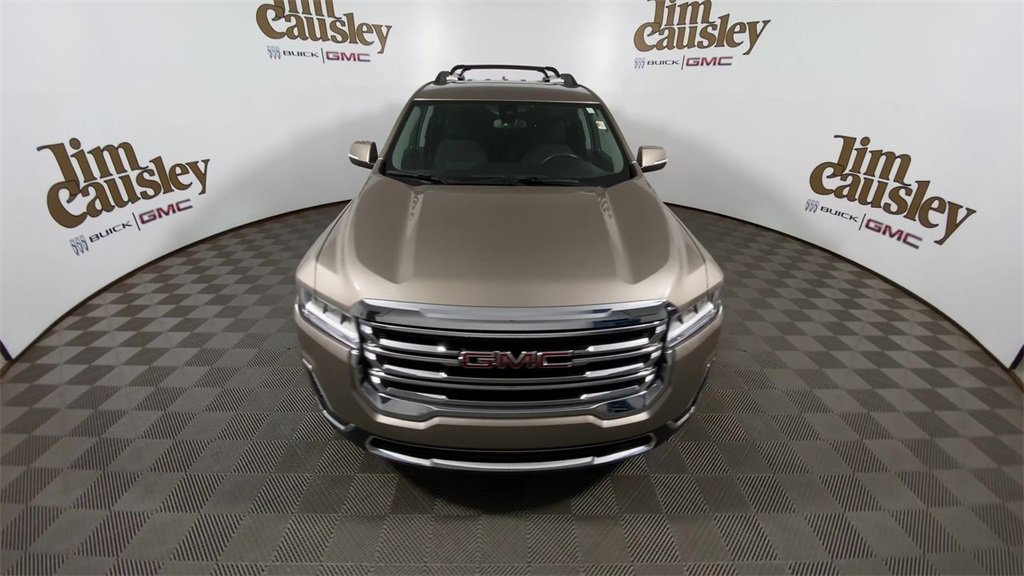 Certified 2023 GMC Acadia SLE w/ Driver Convenience Package image 3