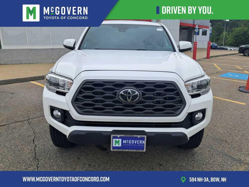 Used 2021 Toyota Tacoma TRD Off-Road w/ Technology Package AWD/4WD image 9