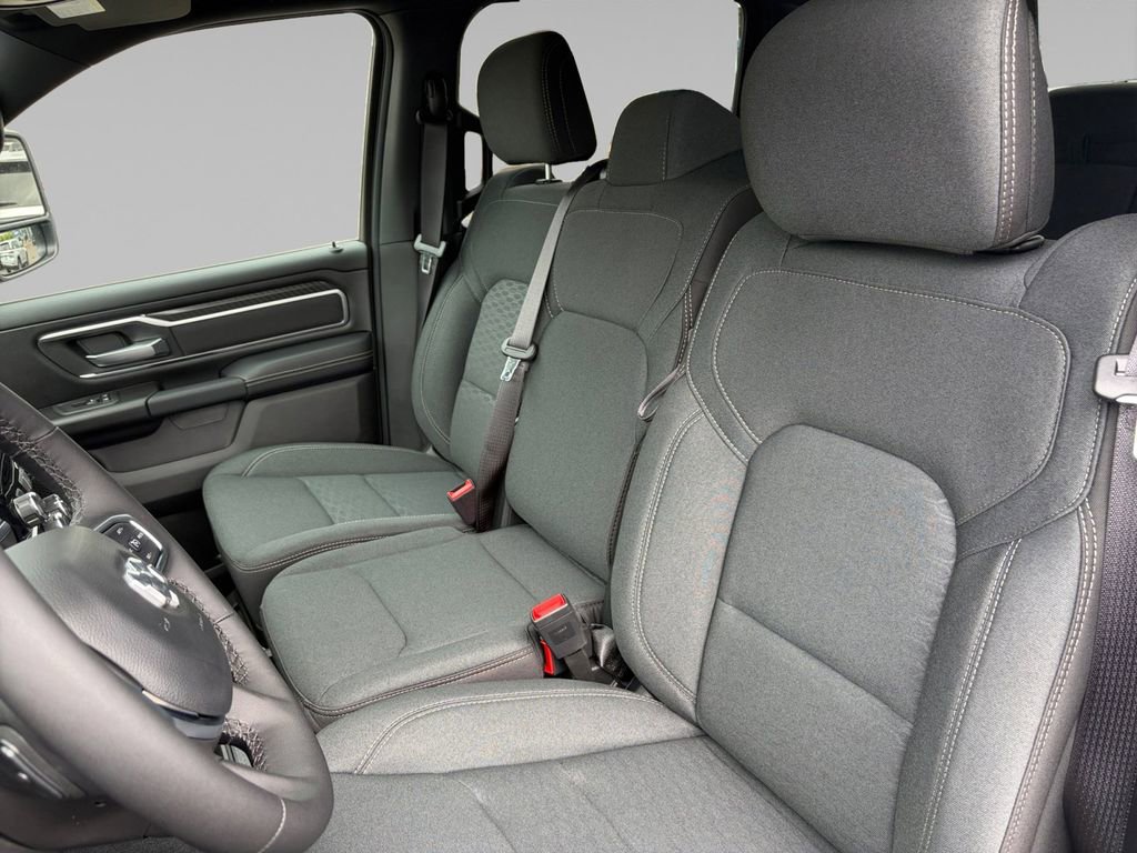 New 2026 RAM 1500 4x4 Crew Cab image 15