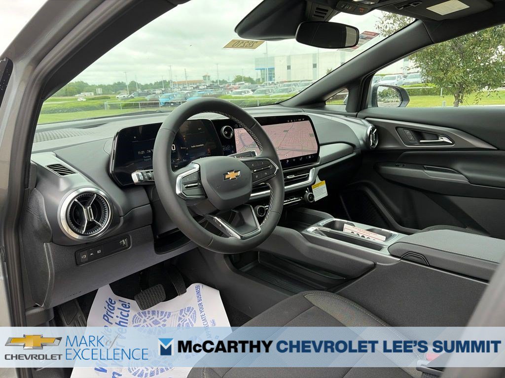 New 2026 Chevrolet Equinox EV LT w/ Comfort Package FWD image 48