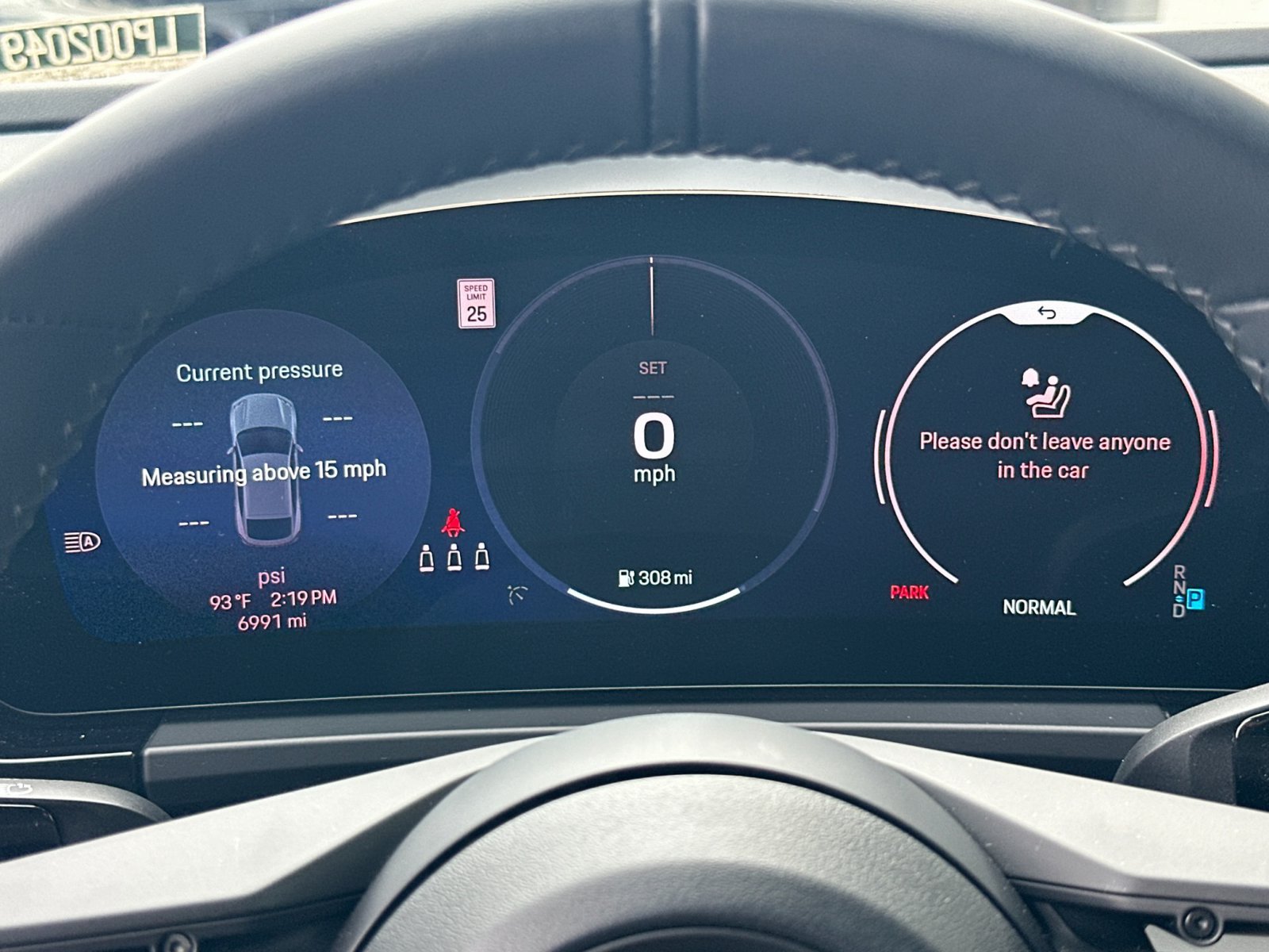 Used 2025 Porsche Macan Electric RWD image 16