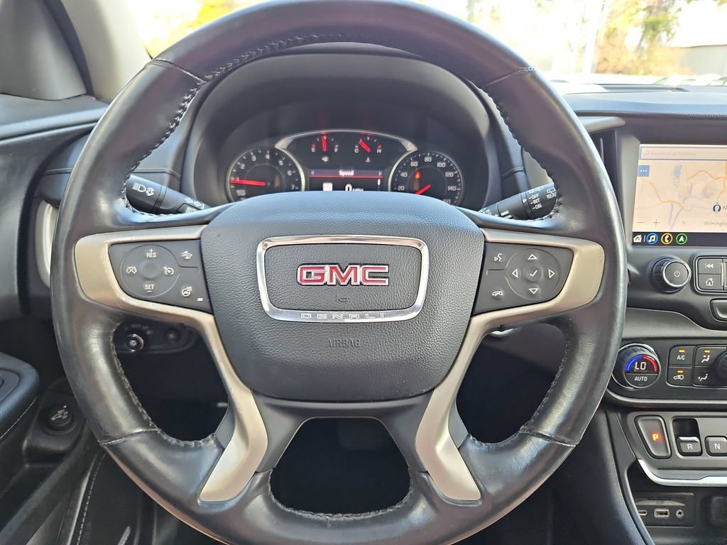 Used 2020 GMC Terrain Denali w/ Denali Premium Package AWD/4WD image 10