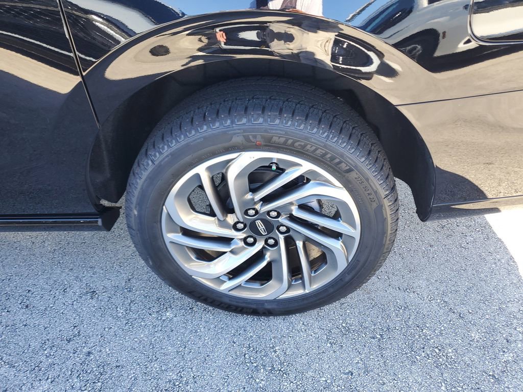 New 2025 Lincoln Navigator L Reserve image 8