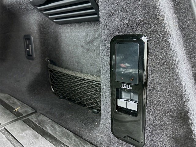 Used 2025 Land Rover Range Rover Sport SE image 24