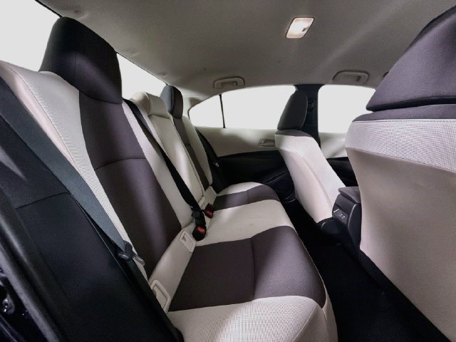 Used 2025 Toyota Corolla LE FWD image 25