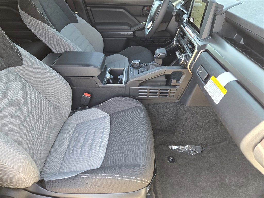 Used 2025 Toyota 4Runner TRD Off-Road image 9