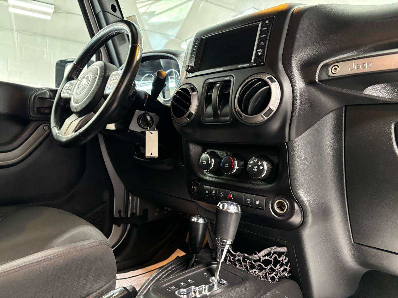 Used 2016 Jeep Wrangler Sport image 14