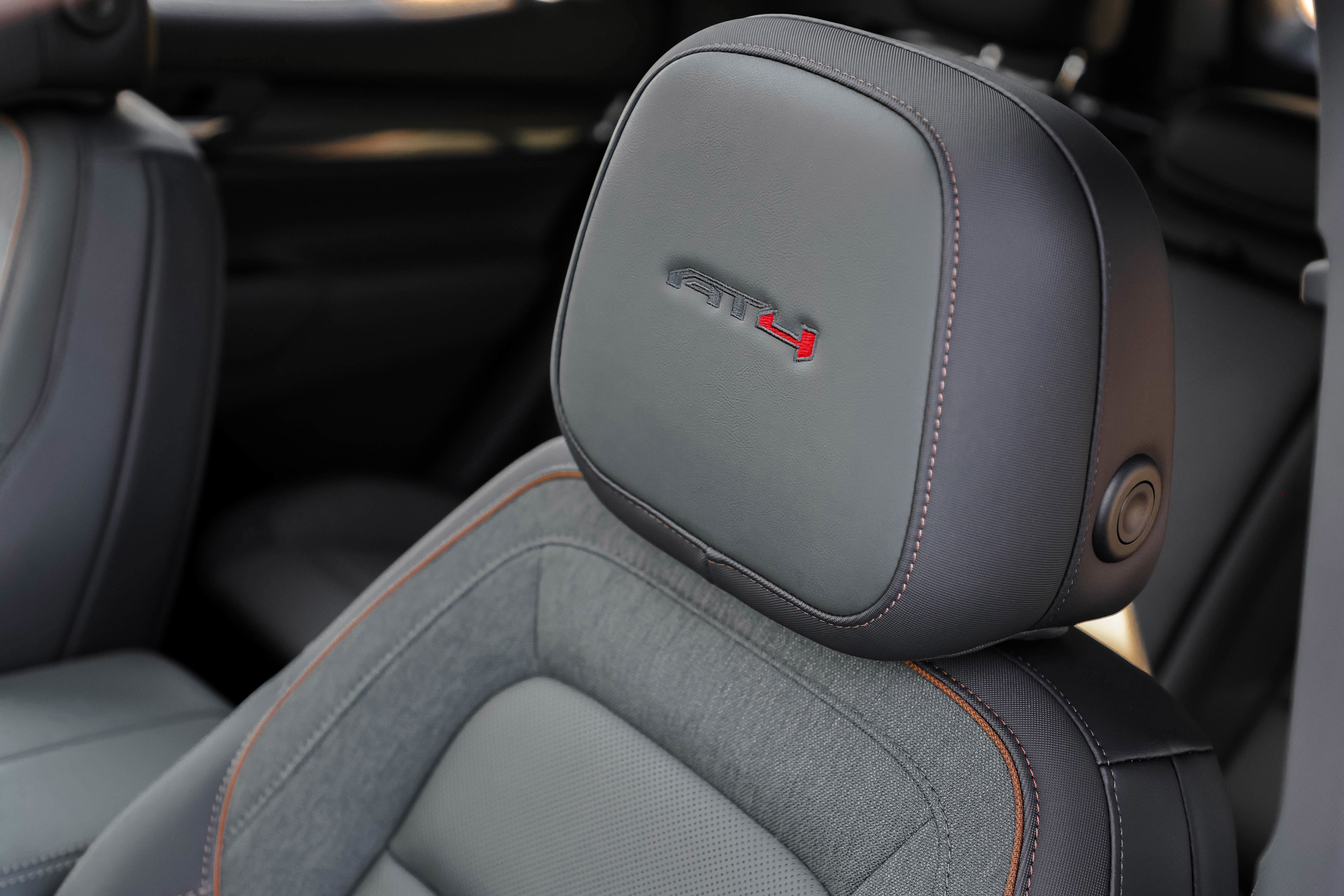 New 2026 GMC Terrain AT4 w/ Convenience Package III image 12