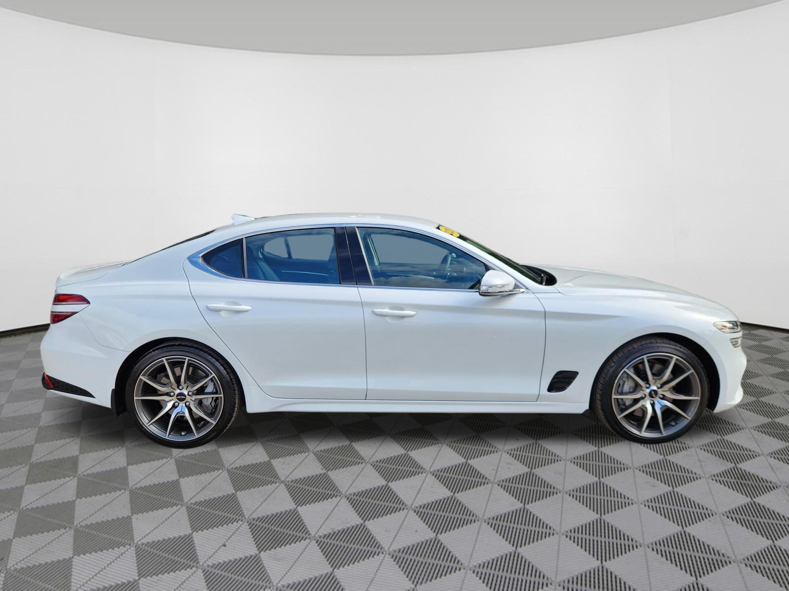Used 2026 Genesis G70 2.5T AWD/4WD image 6