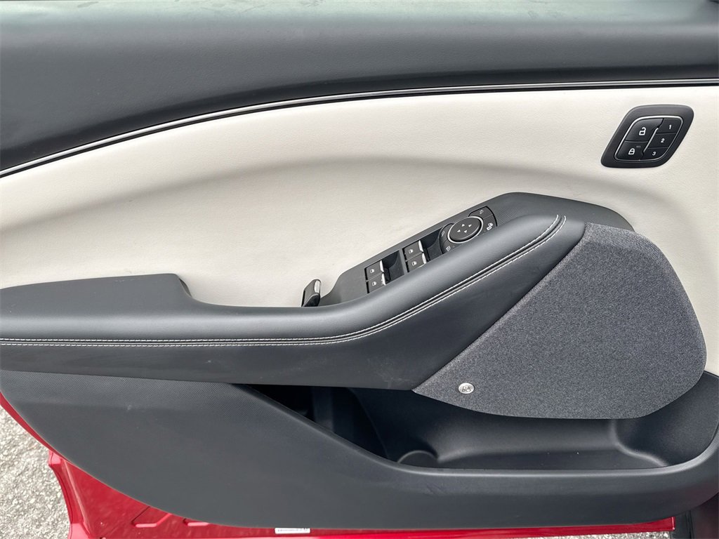 Used 2021 Ford Mustang Mach-E Premium image 15