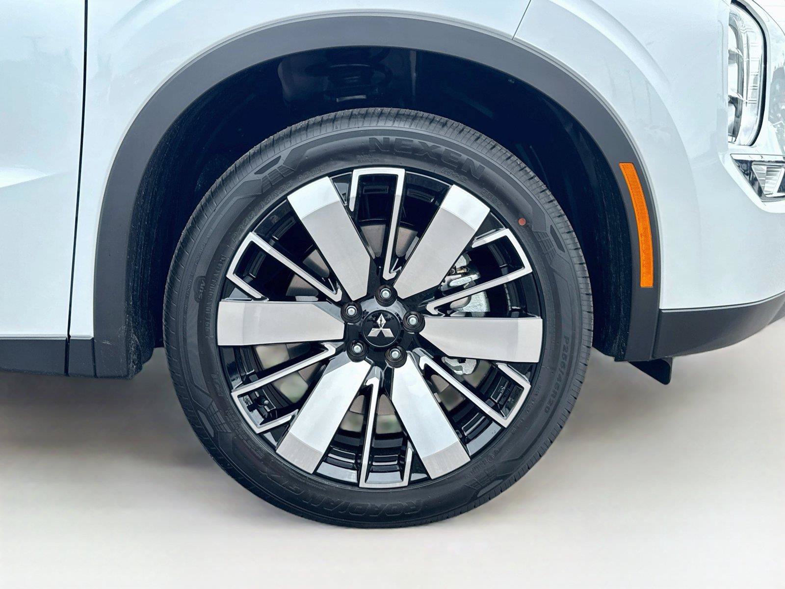 New 2026 Mitsubishi Outlander SE FWD image 37