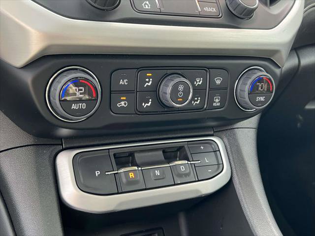 Used 2023 GMC Acadia SLE w/ Driver Convenience Package image 31