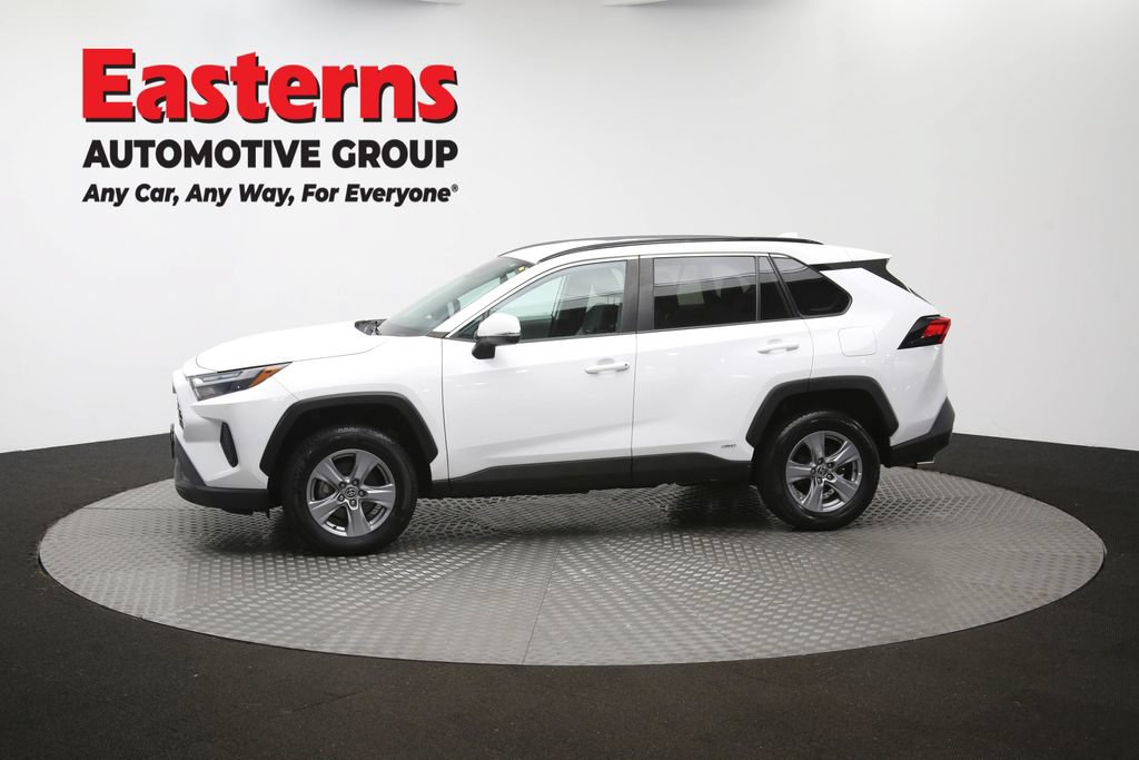 Used 2022 Toyota RAV4 XLE AWD/4WD image 58