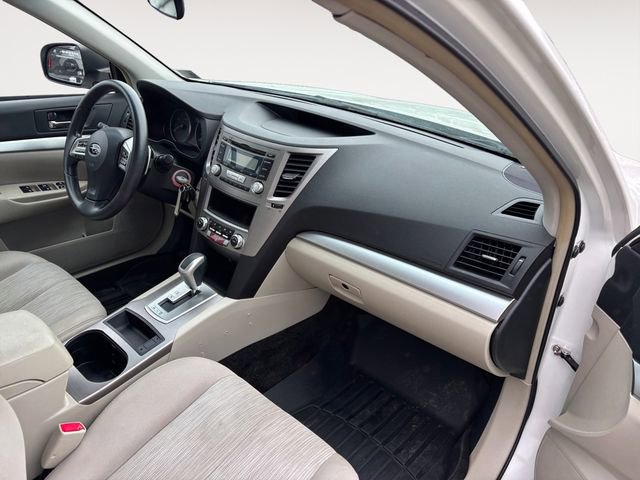 Used 2014 Subaru Legacy 2.5i AWD/4WD image 10