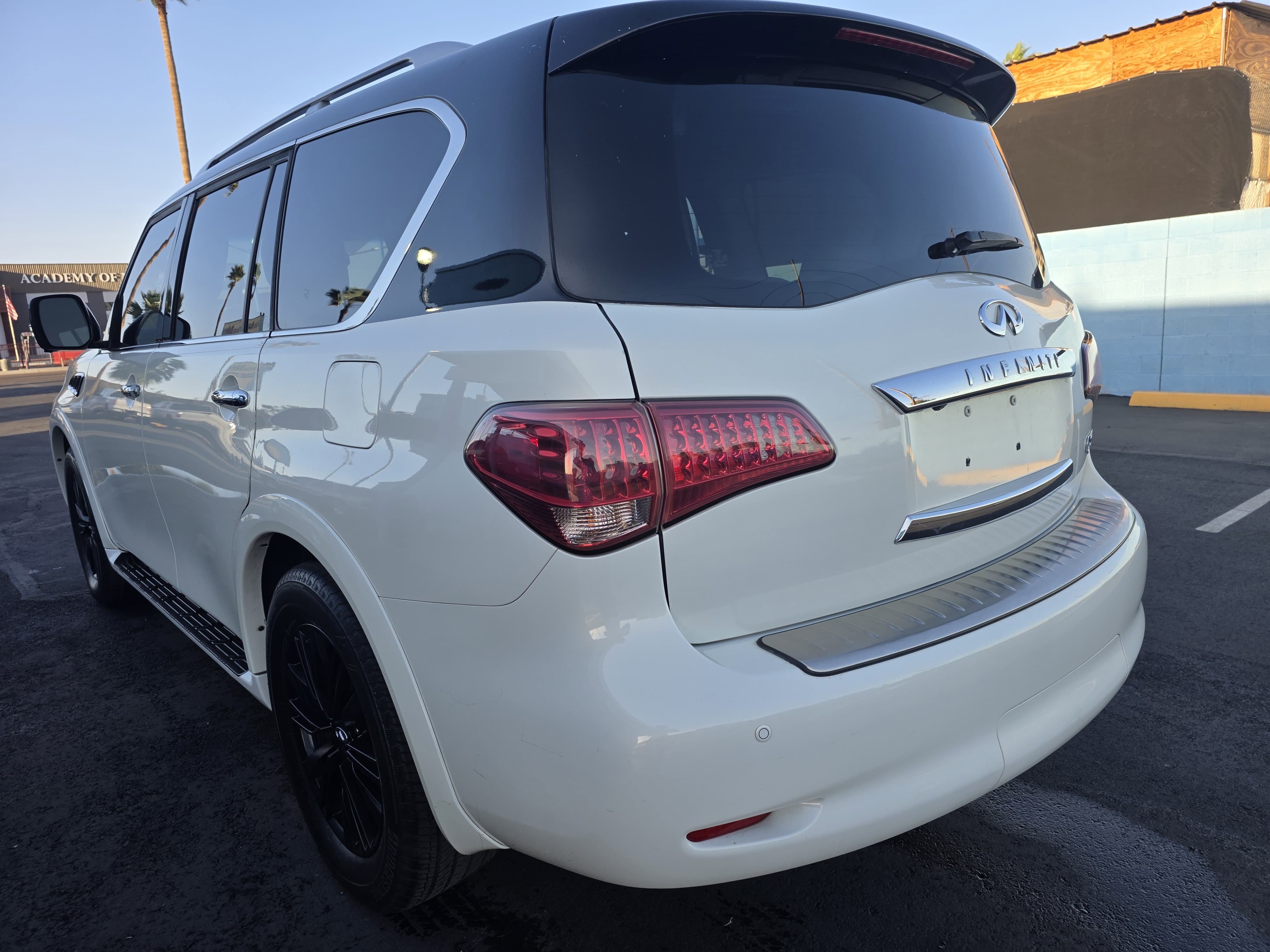 Used 2012 INFINITI QX56 2WD w/ Theater Pkg image 5