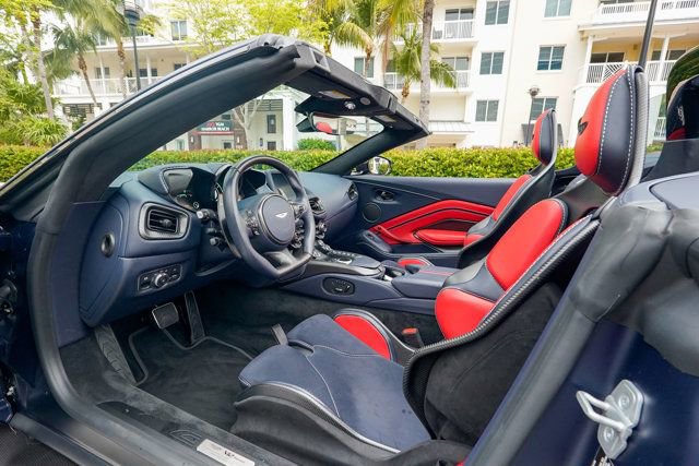 Used 2023 Aston Martin V12 Vantage Roadster RWD image 62