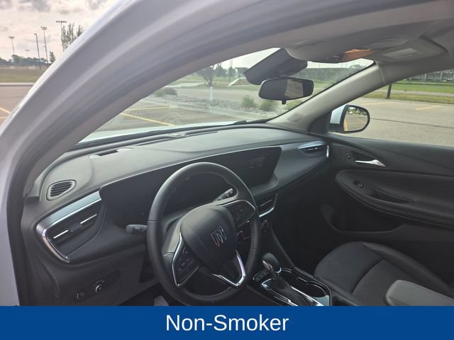 Used 2025 Buick Encore GX Preferred AWD/4WD image 15