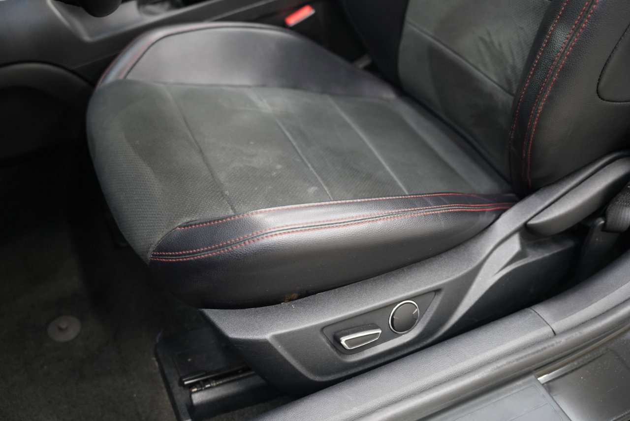 Used 2016 Ford Mustang GT Premium w/ Equipment Group 401A image 25