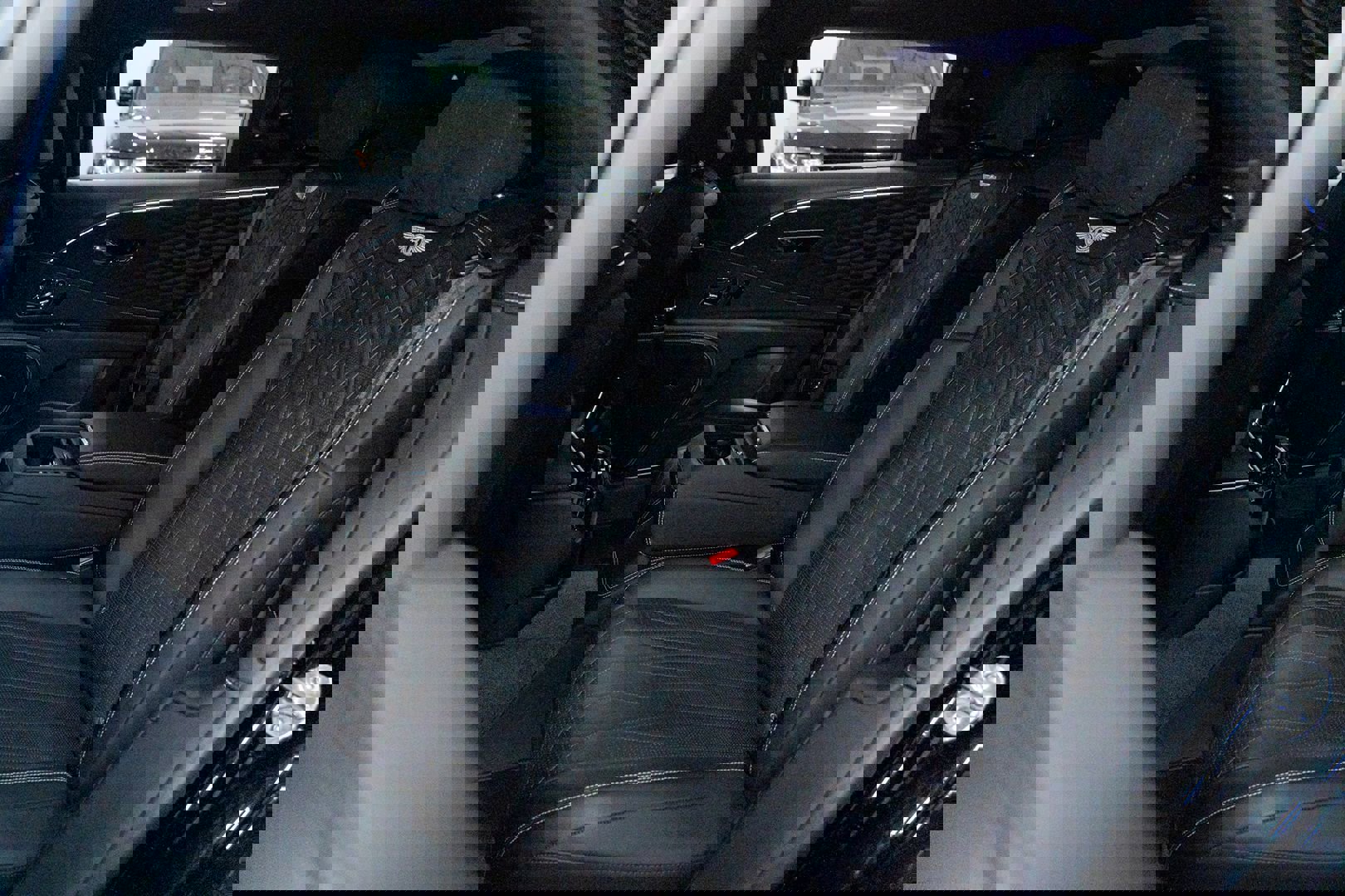 Used 2021 Bentley Flying Spur V8 image 34