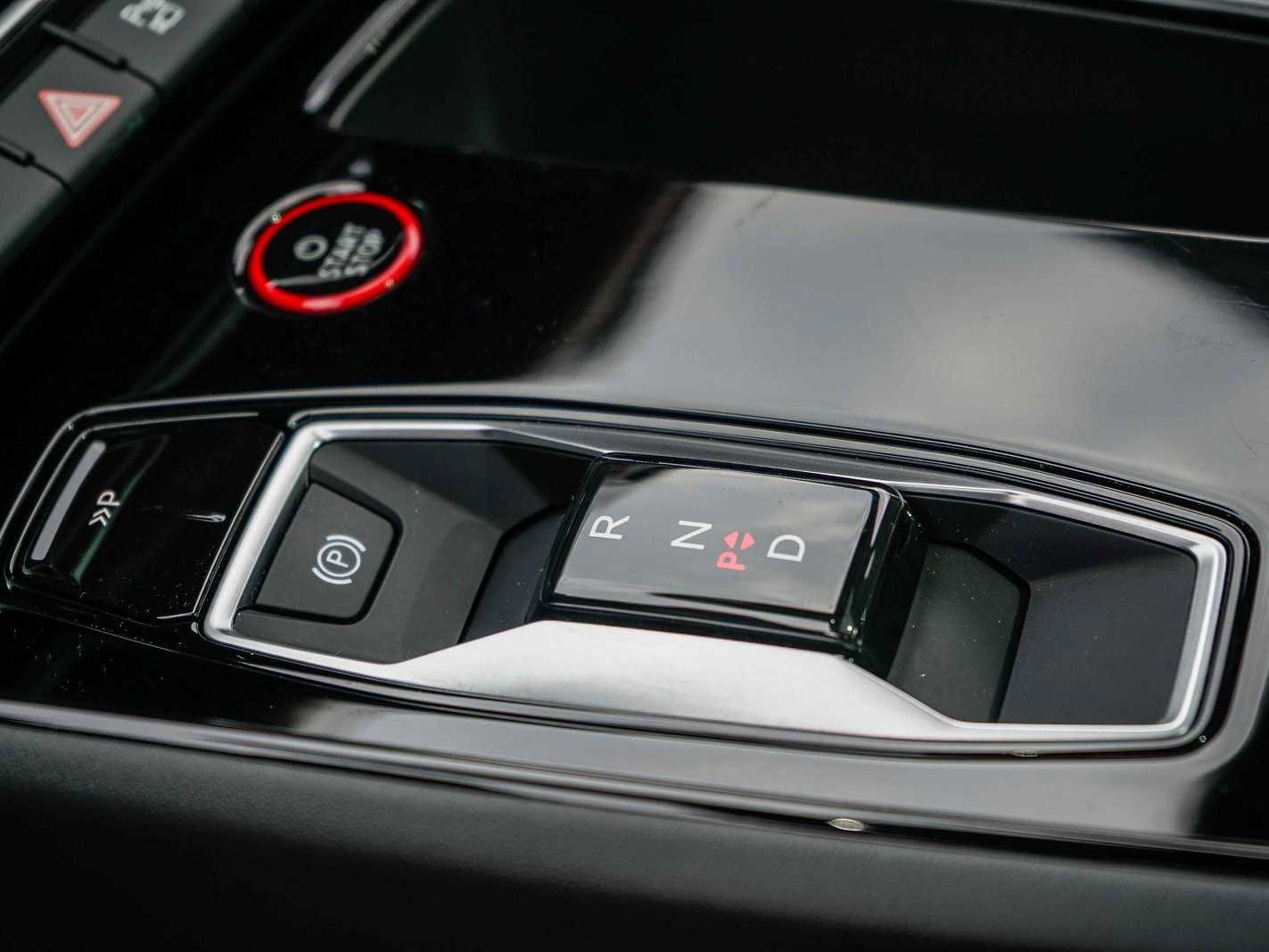 Used 2023 Audi e-tron GT Prestige w/ Prestige Package image 21