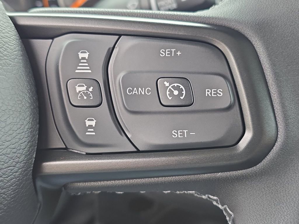 New 2025 Jeep Gladiator Sport image 25