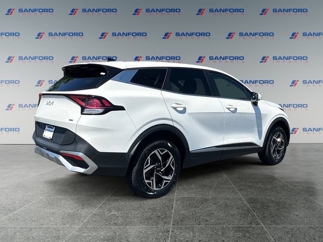 Used 2023 Kia Sportage LX AWD/4WD image 5