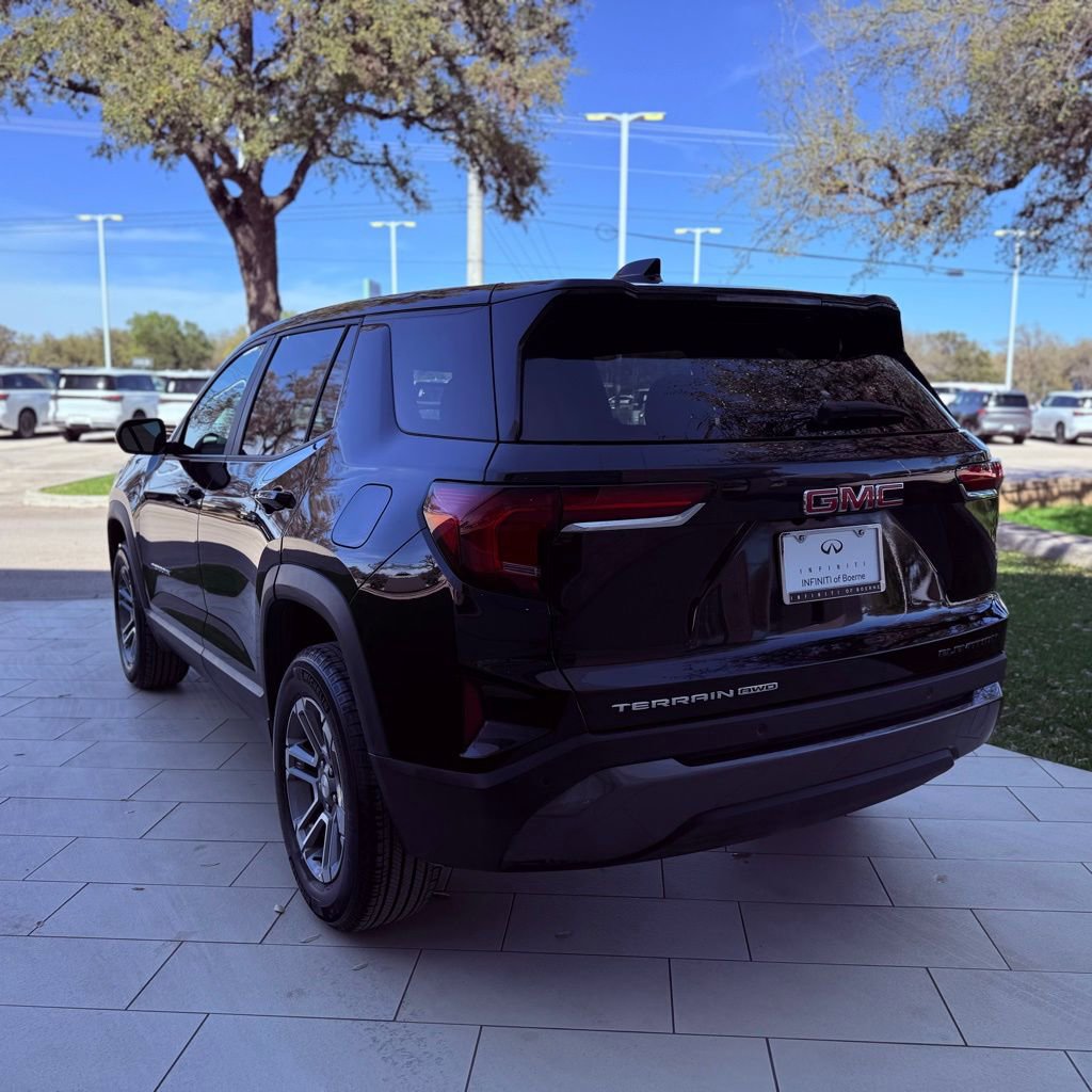 Used 2026 GMC Terrain Elevation image 8